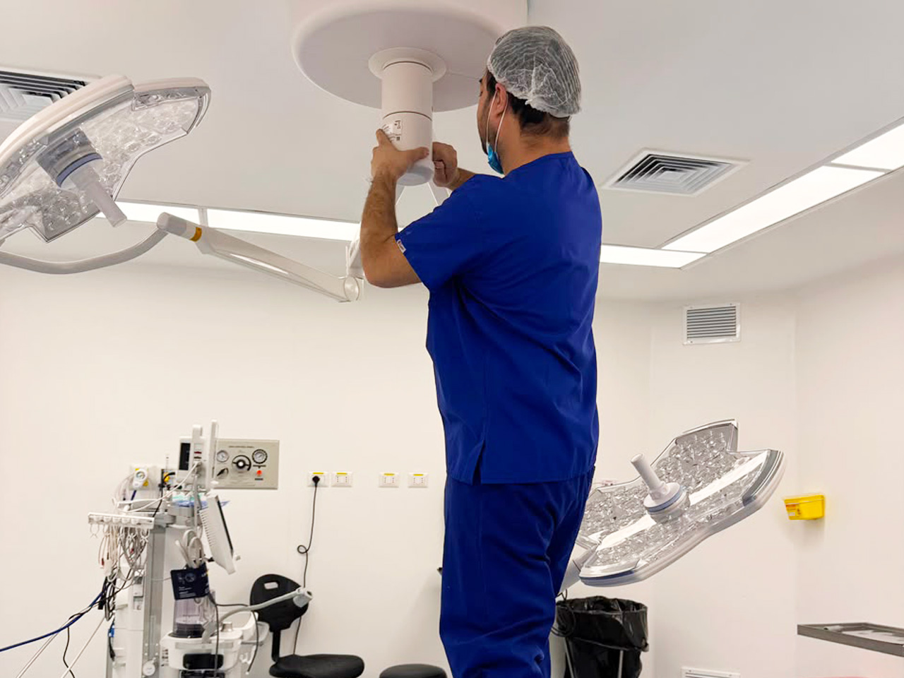 mantenimiento preventivo y correctivo para equipamiento médico clínico y hospitalario.